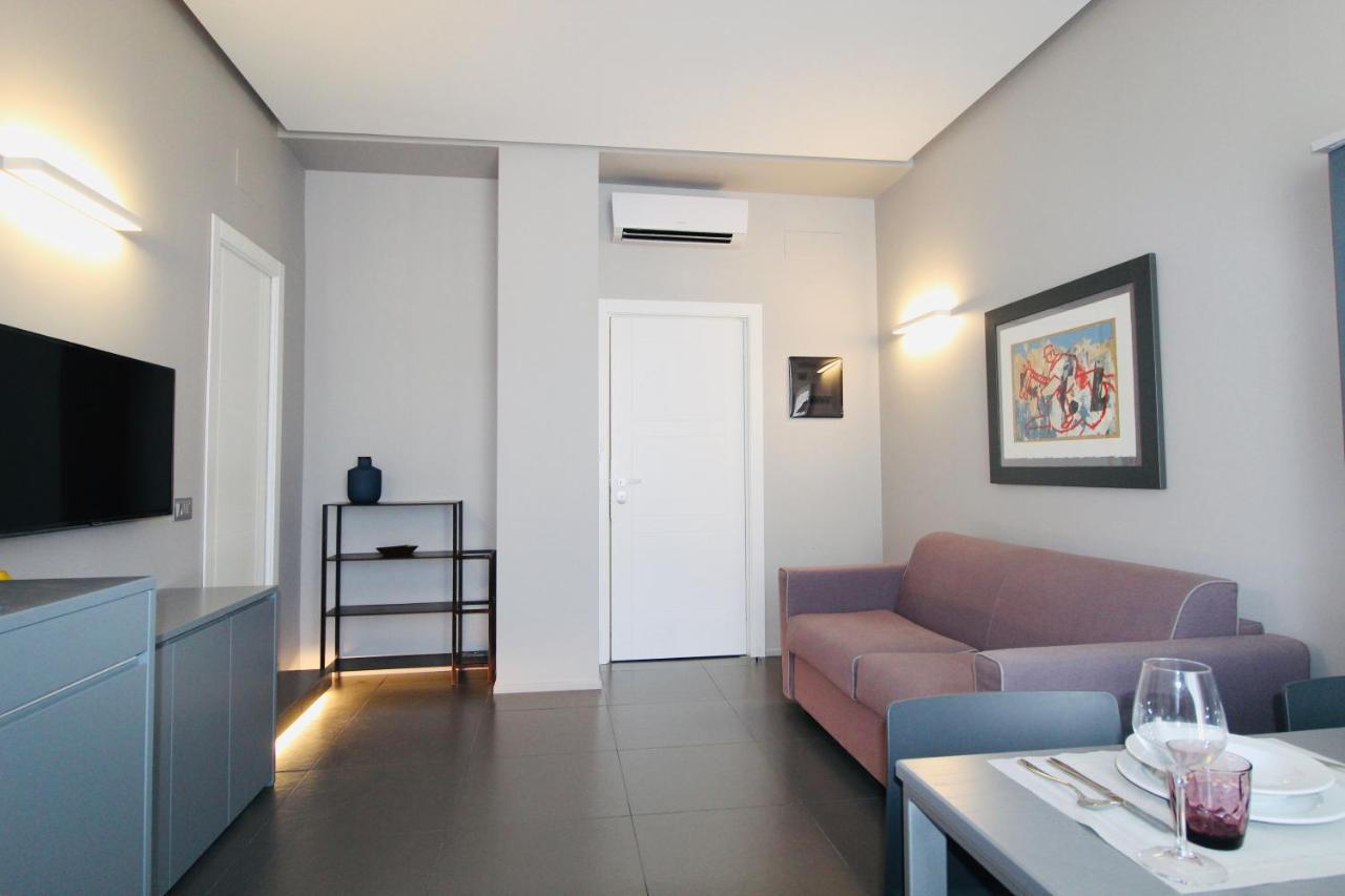 Yourelais Pergolesi Napels Buitenkant foto